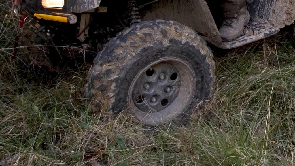 Father, daughter killed in northeast Minnesota ATV crash, sheriff says — WCCO / CBS Minnesota, Wayzata Community news
