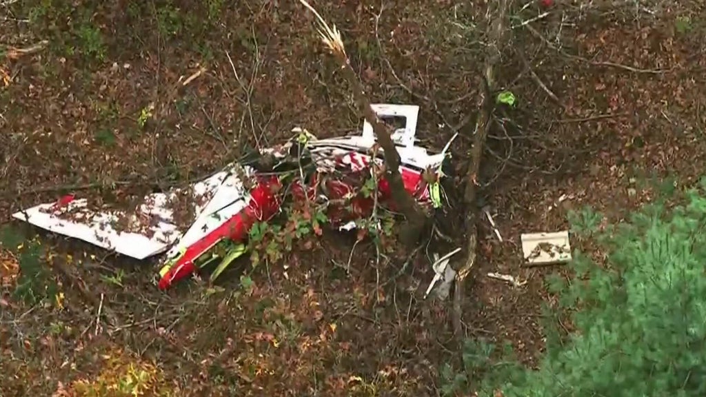 Community mourns pilot among 6 dead in Wisconsin plane crash — WCCO / CBS Minnesota, Wayzata Dining news