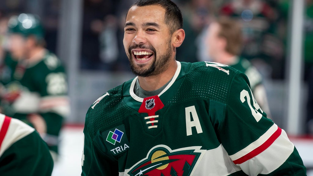 Defenseman Mathew Dumba retiring after 13 NHL seasons with 5 different teams — WCCO / CBS Minnesota, Wayzata Sports news