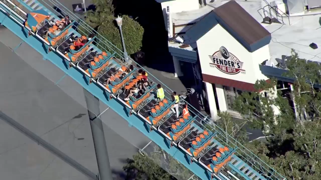 Man dies in fall from Six Flags Over Georgia roller coaster, several injured, police and witnesses say — WCCO / CBS Minnesota, Wayzata Real Estate news