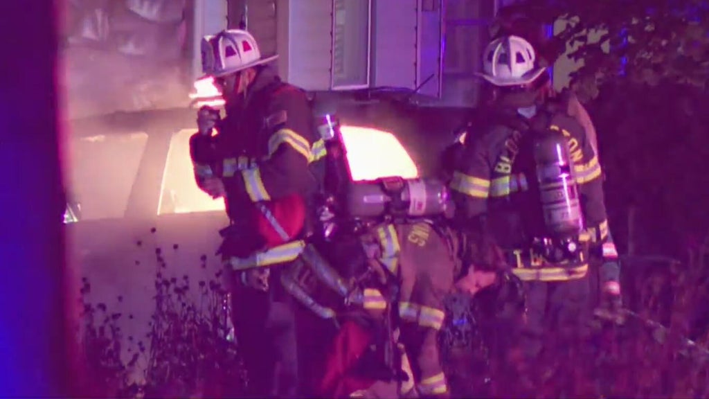 Fire destroys home, detached garage in St. Louis Park, city officials say — WCCO / CBS Minnesota, Wayzata Sports news