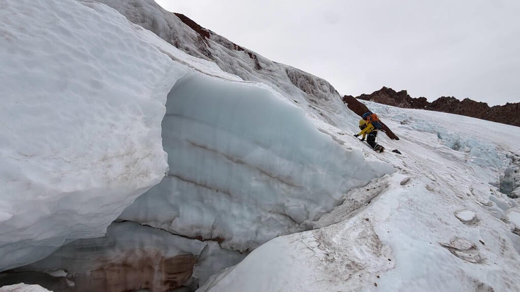 Florida man injured climbing California's Mount Shasta rescued after 2 nights in freezing temps — CBS Bay Area (KPIX), Wayzata Health news