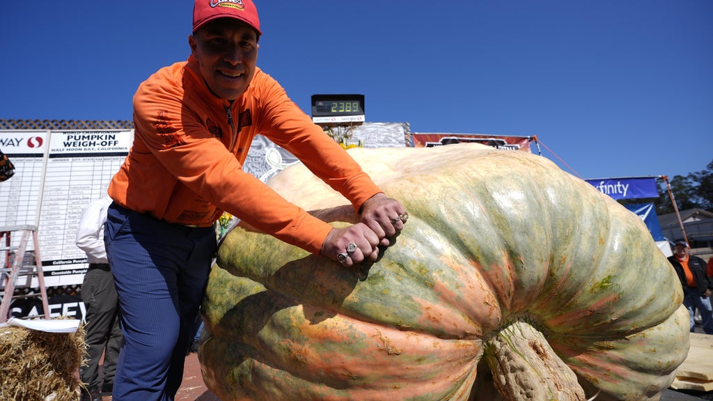 Anoka County pumpkin grower wins California title for 5th time in 7 years — WCCO / CBS Minnesota, Wayzata Arts news