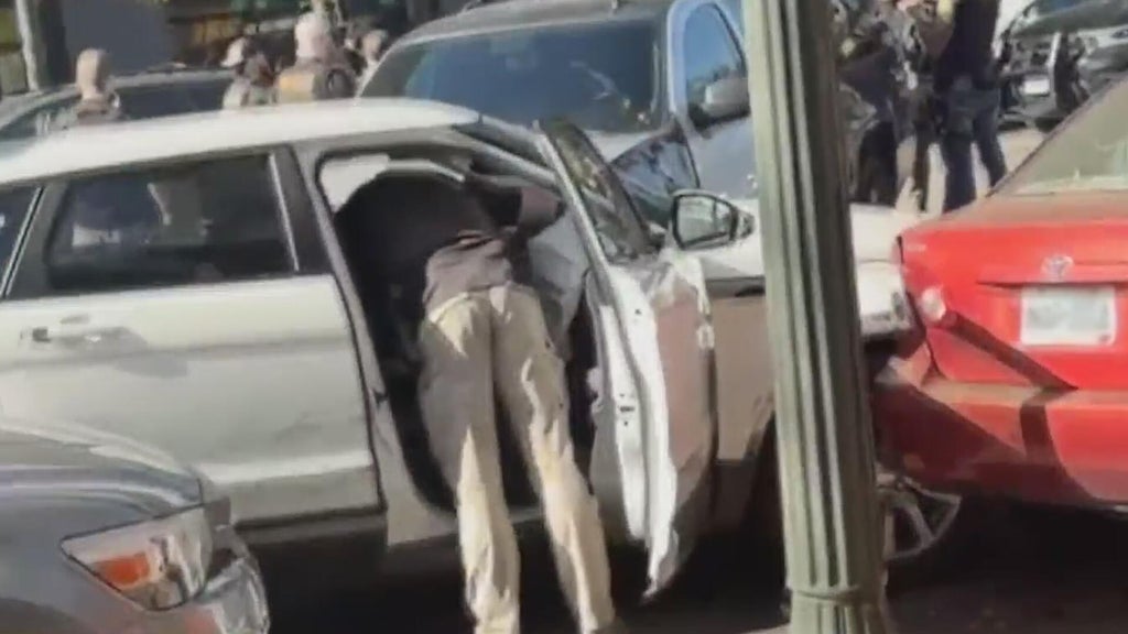 4 men arrested after "traveling dangerously" across Minneapolis in stolen car, sheriff says — WCCO / CBS Minnesota, Wayzata Business news
