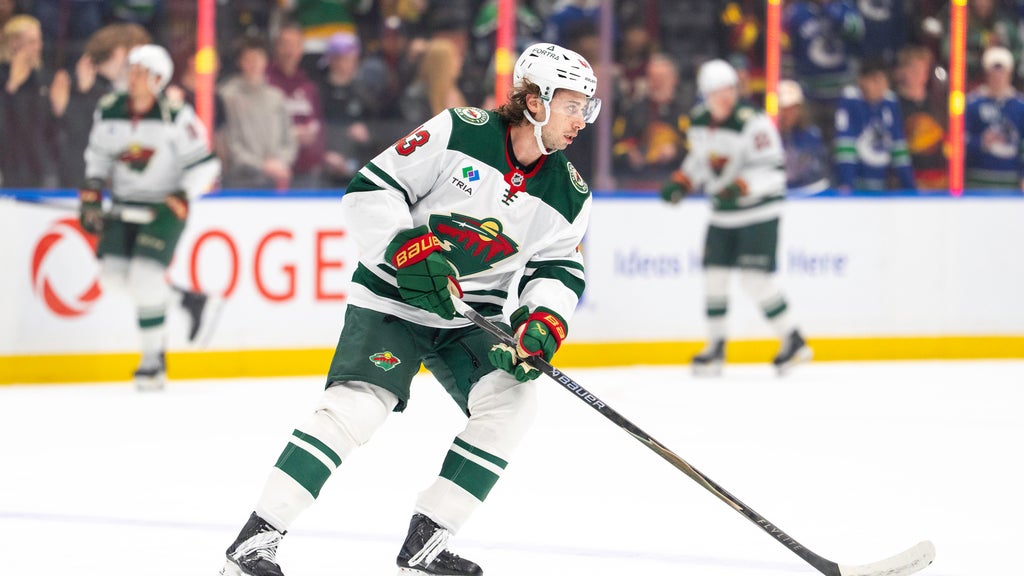 Quinn Hughes has goal, assist in his Vancouver return in Wild's 4-2 victory — WCCO / CBS Minnesota, Wayzata Sports news