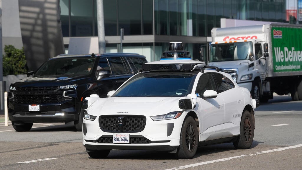 St. Paul City Council approves plan to study impact of robotaxis on workforce, public safety — WCCO / CBS Minnesota, Wayzata Technology news