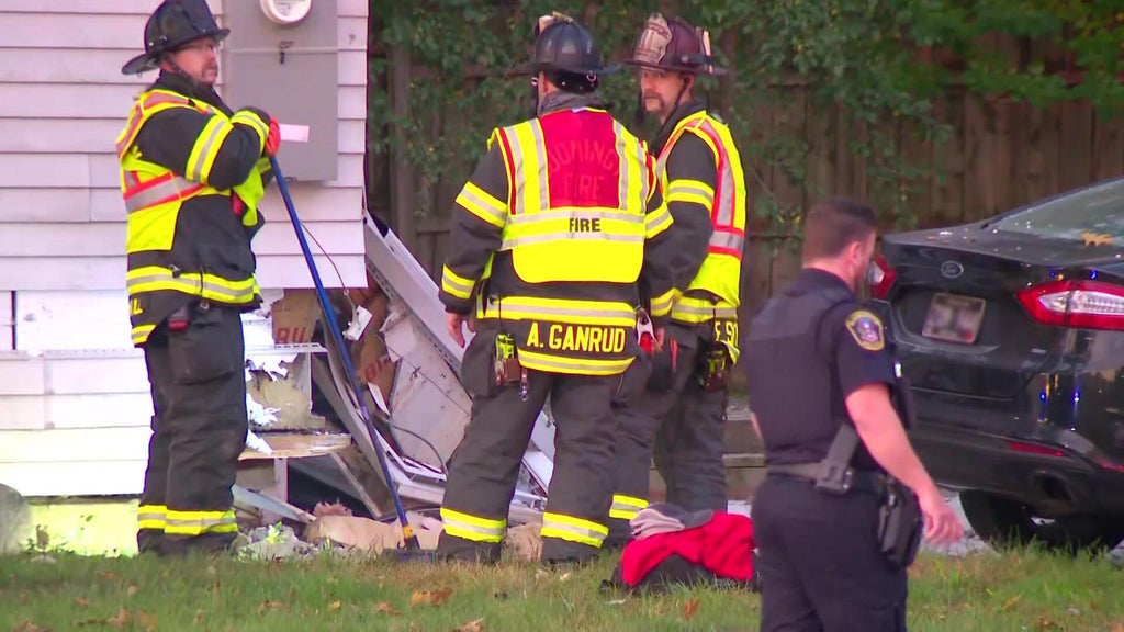 Man blew through Bloomington stop sign, hit car, which then struck home, police say — WCCO / CBS Minnesota, Wayzata Community news