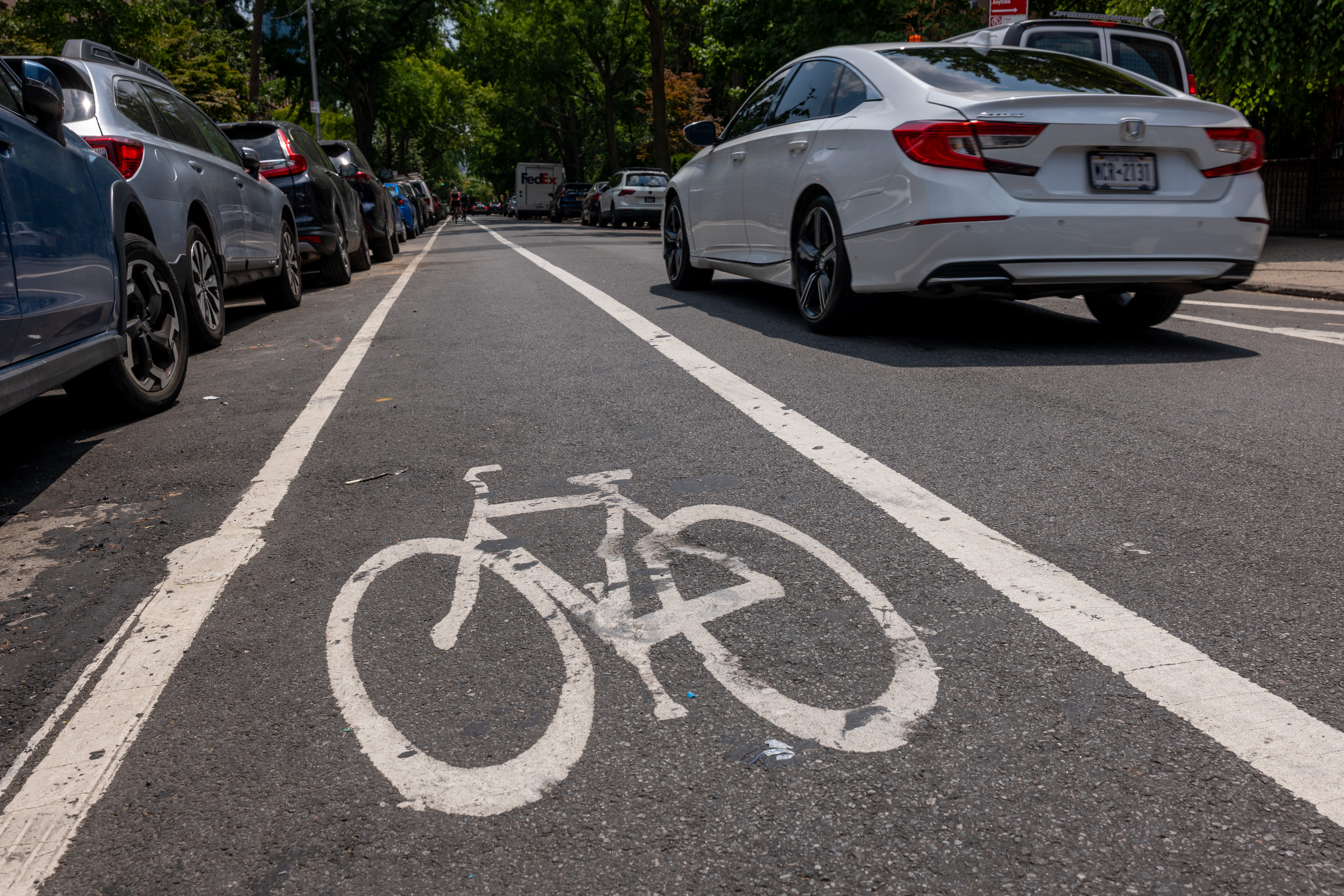 Ballot questions ask NYC voters whether to cut red tape on outdoor dining, bike lanes — Gothamist, Wayzata Dining news