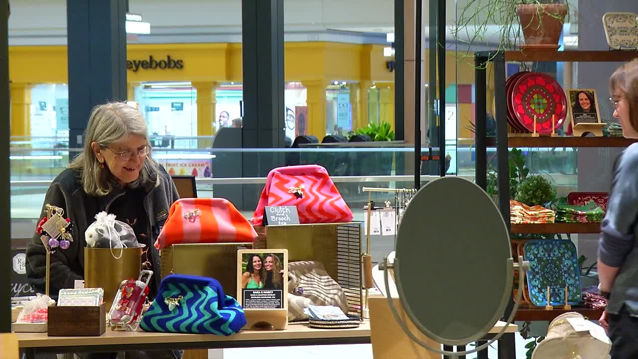 Minnesota businesses still hiring seasonal workers for holidays — KSTP 5, Wayzata Business news