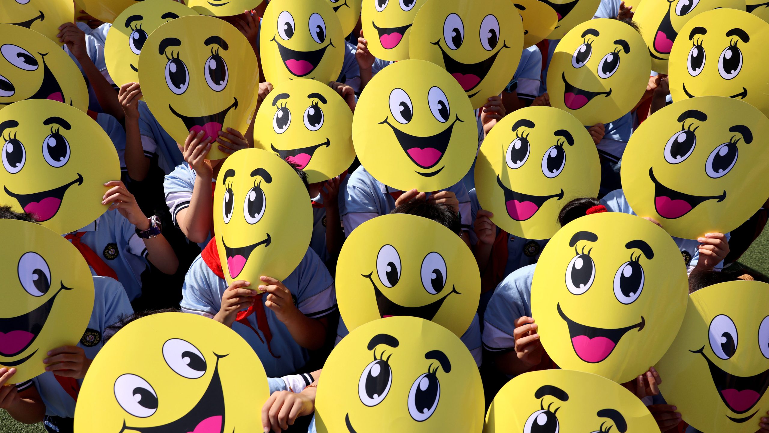 Want to improve your mood and your health? Smile more often, experts suggest — FOX 9, Wayzata Health news