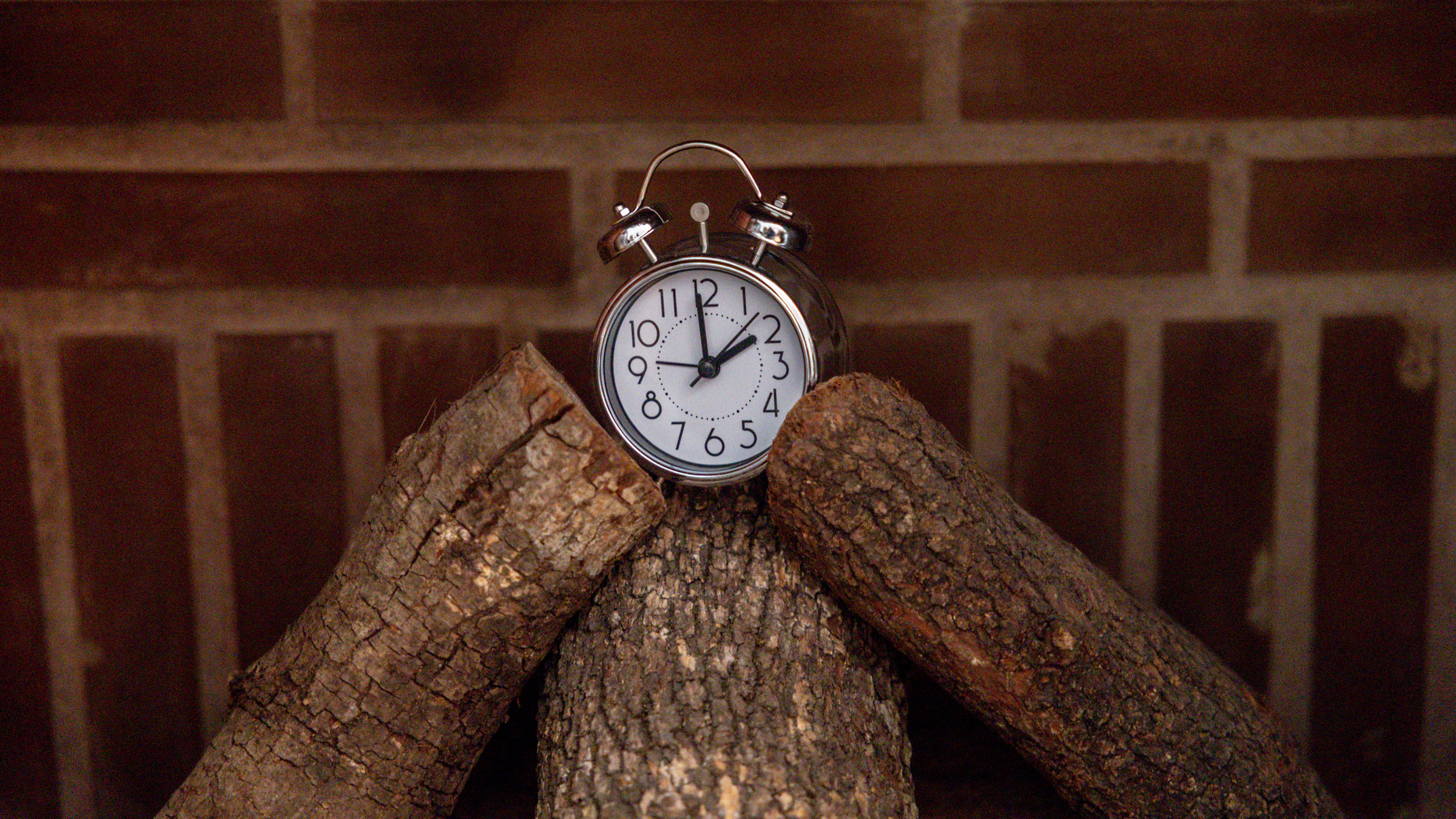 The time changes this weekend: Why we still have to 'fall back' — Wayzata Community news
