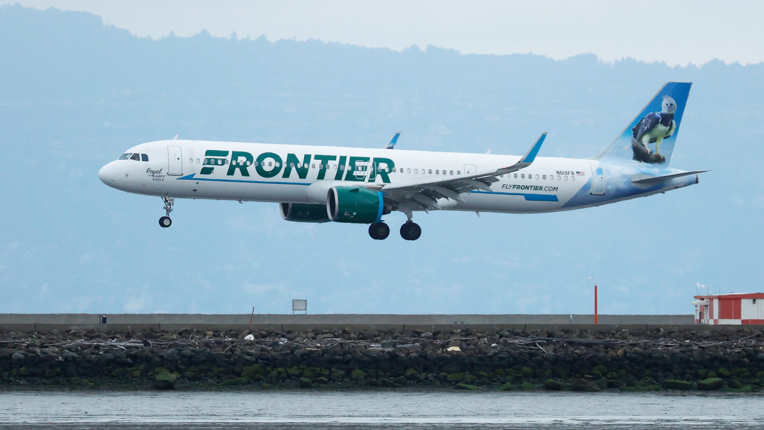 Frontier Airlines posts surprise profit after prices increase, rivals pull back — Wayzata Community news