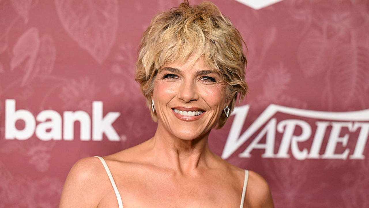 Selma Blair arrested, taken to hospital after allegedly attacking flight attendants — FOX 9, Wayzata Health news